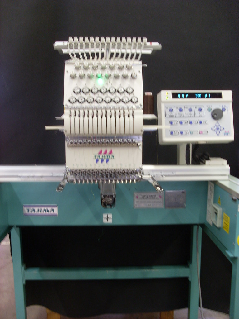 Tajima TEHX C1501 embroidery machine / bordadora Tajima TE… Flickr