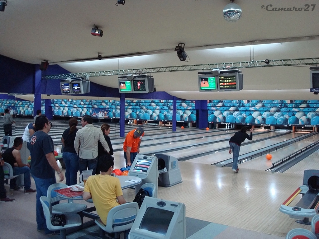 Galaxy Bowling Galaxy Bowling Dirección Colonia Escalón, … Flickr