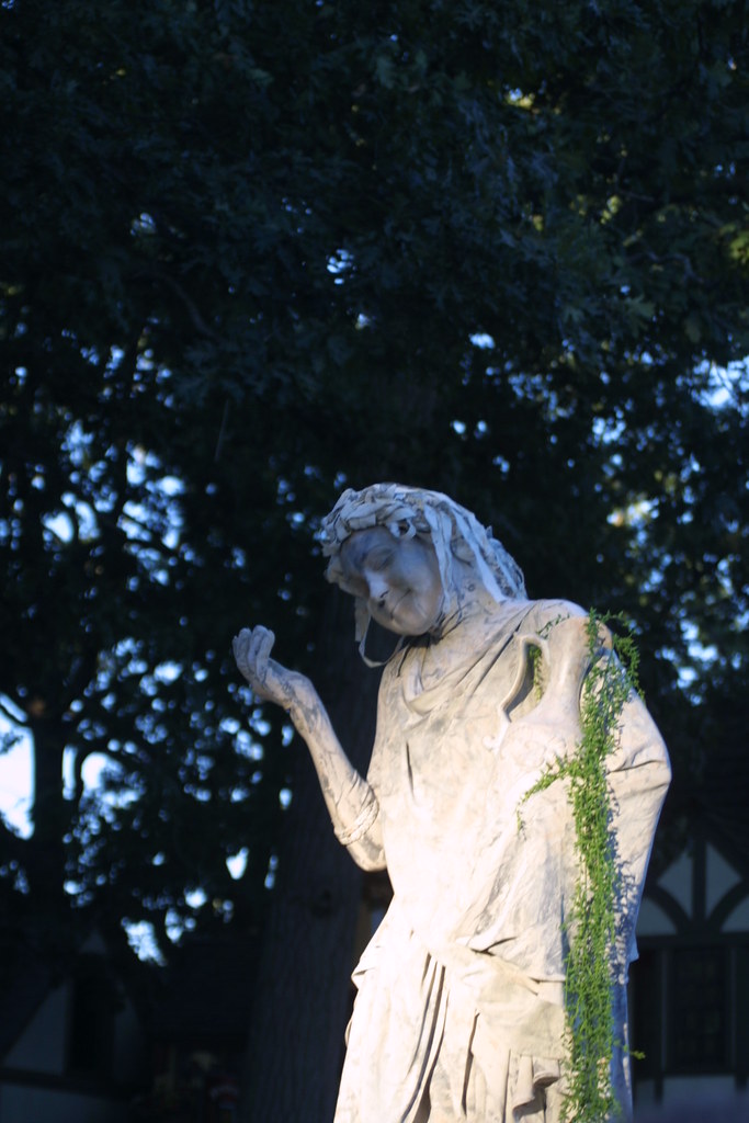 statue Ashley Flickr