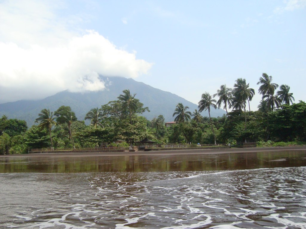 Limbe Beach Little Mt. Cameroon 022810 From Madison Pa… Flickr