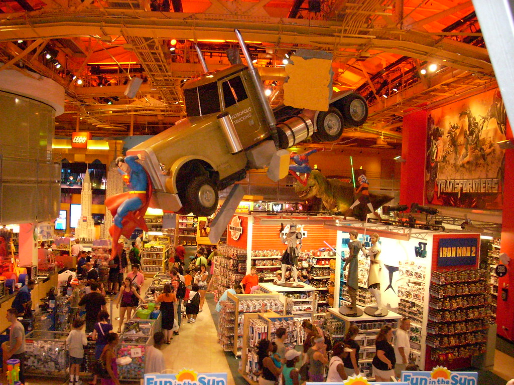 Toys R Us interior a photo on Flickriver