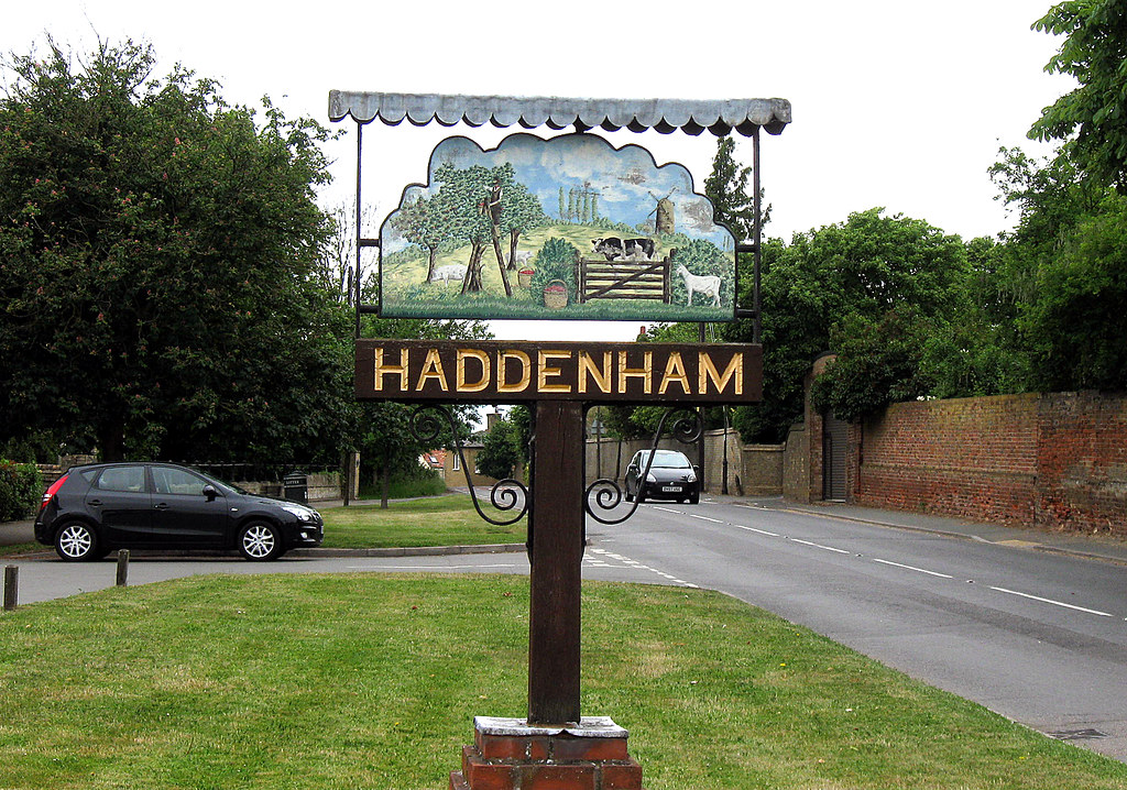 Haddenham Village Sign The village sign, Haddenham, Cambs,… Flickr