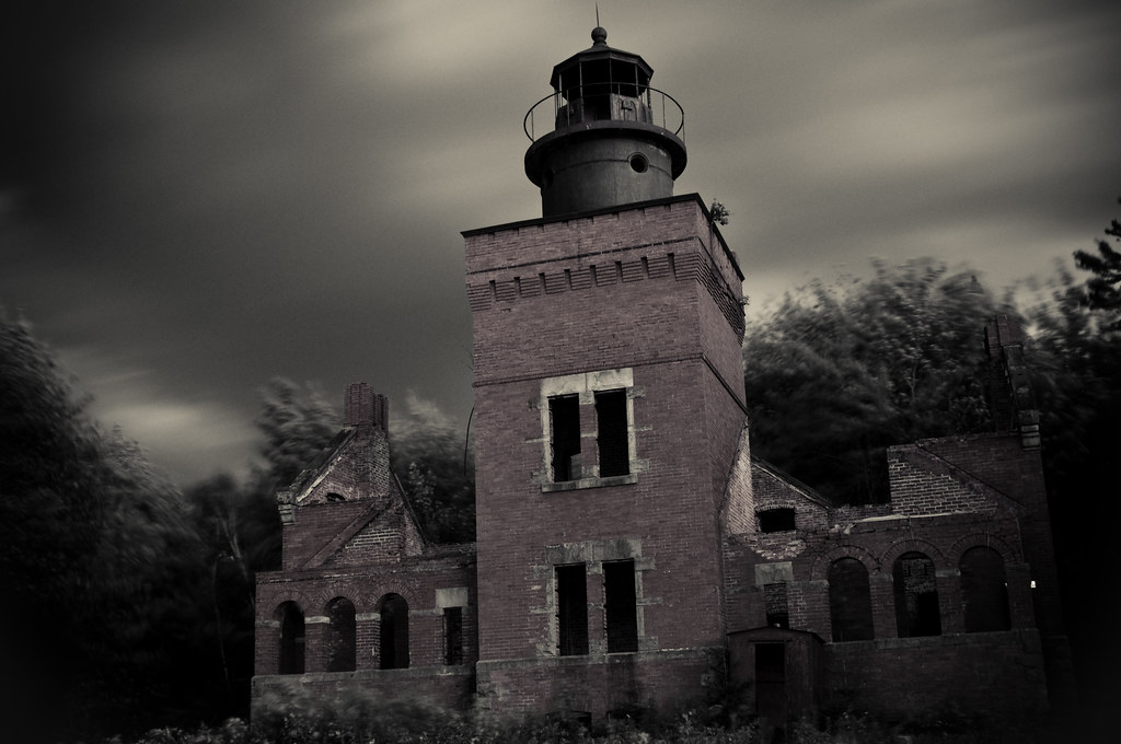 Ominous view of 14 mile Point Lighthouse 31/52 Wenström Flickr