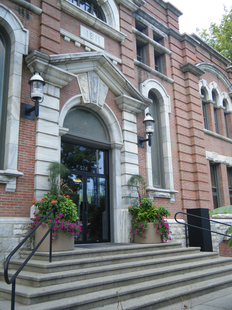 Grand Forks Courthouse This is no longer the courthouse fo… Flickr