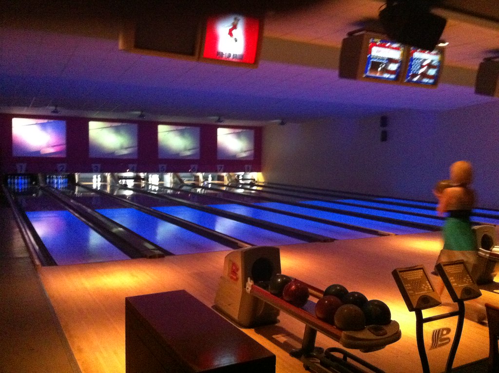 PinUp Bowl St. Louis, Missouri Chris Yunker Flickr