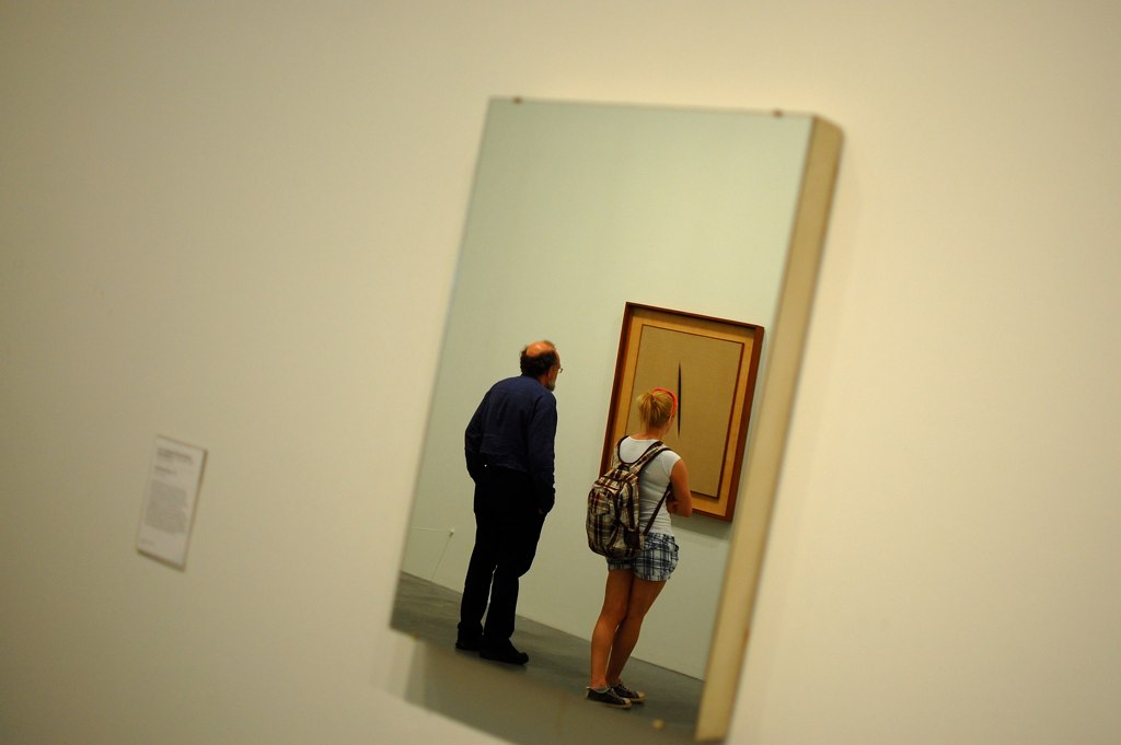 Mirror Mirror on the wall... Tate modern art museum, Londo… Flickr