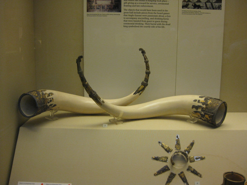 Hoo Horns Reconstructed drinking horns from the Sutton Hoo… Flickr