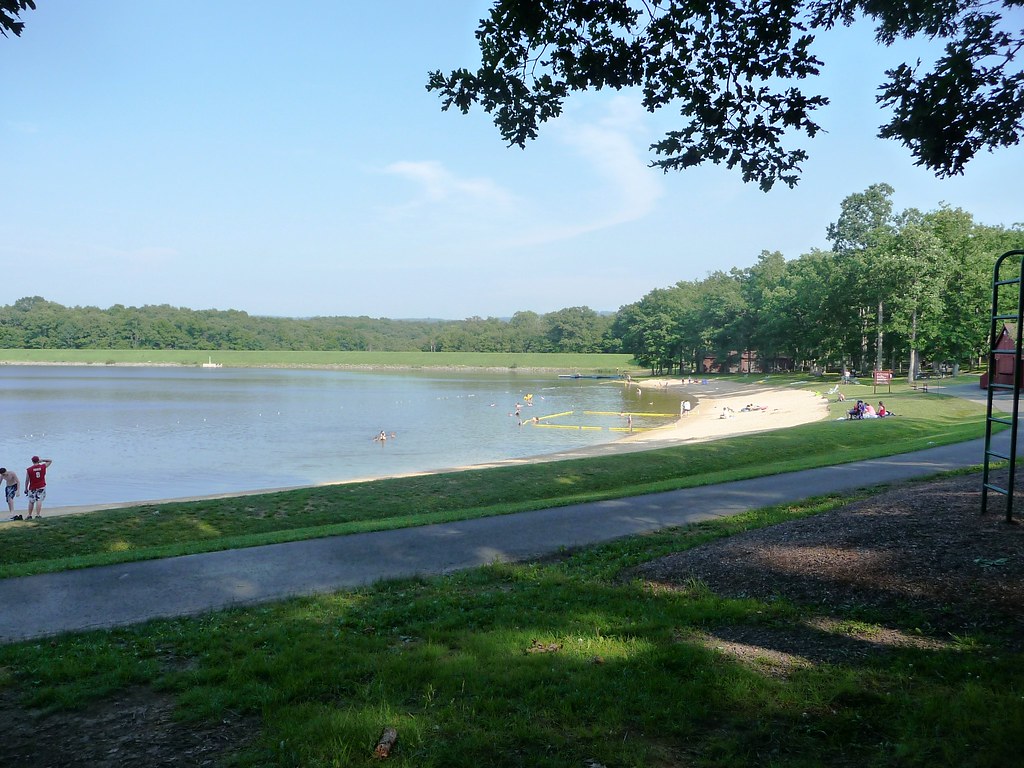 Picnic Broadford Lake beach Mary Schultz Flickr
