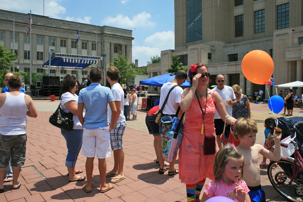 LEXINGTON, KY GAY PRIDE FESTIVAL Gay Pride Festival, downt… Flickr