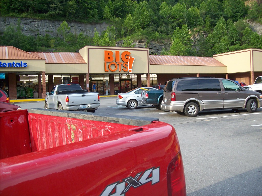 Big Lots, Prestonsburg, KY This is the Big Lots department… Flickr