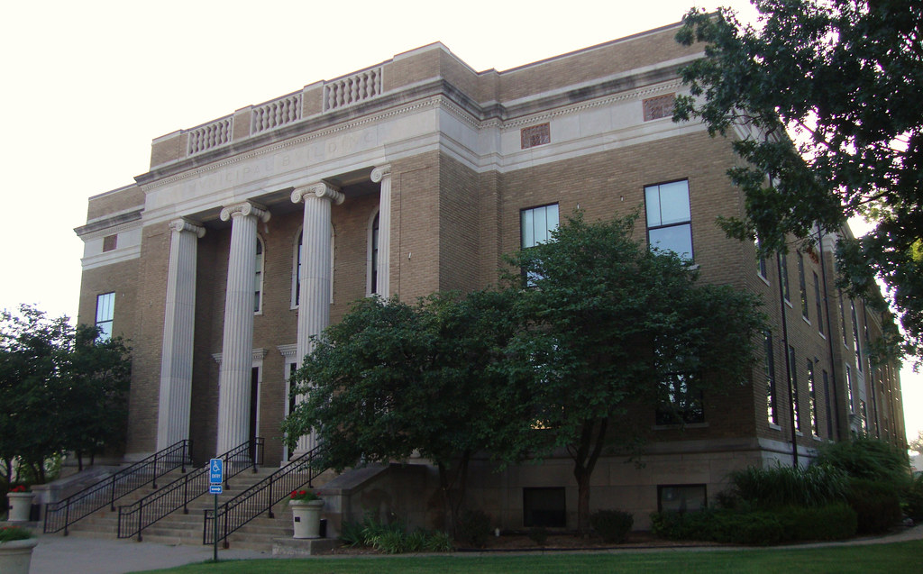 Parsons, Kansas City Hall This structure was built in 1922… Flickr