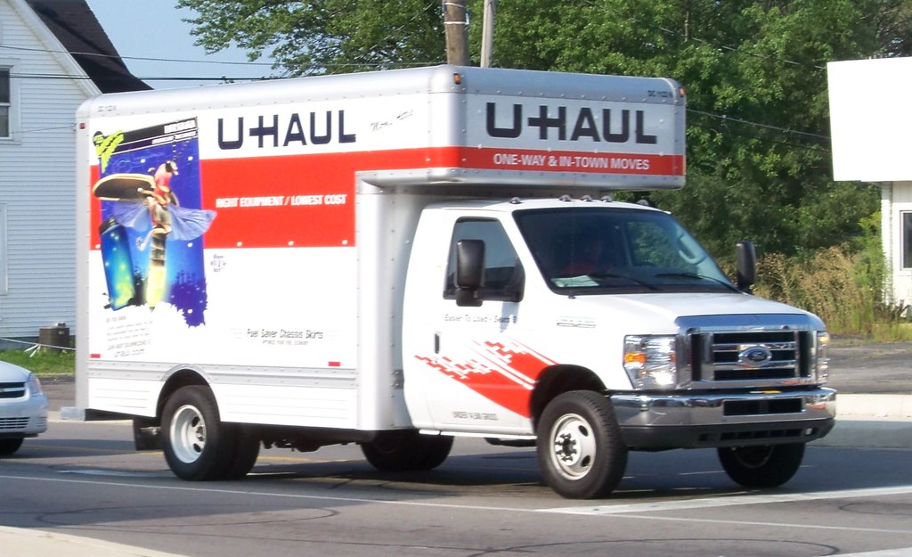 UHaul Truck Indiana 100_0770 UHaul truck with 135 Ind… Flickr