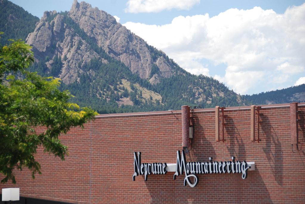 A Boulder Icon The Neptune Mountaineering store, founded b… Flickr