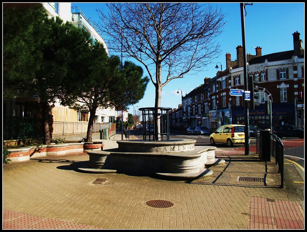 Amen Corner Tooting SW London (3) Please see caption on Am… Flickr