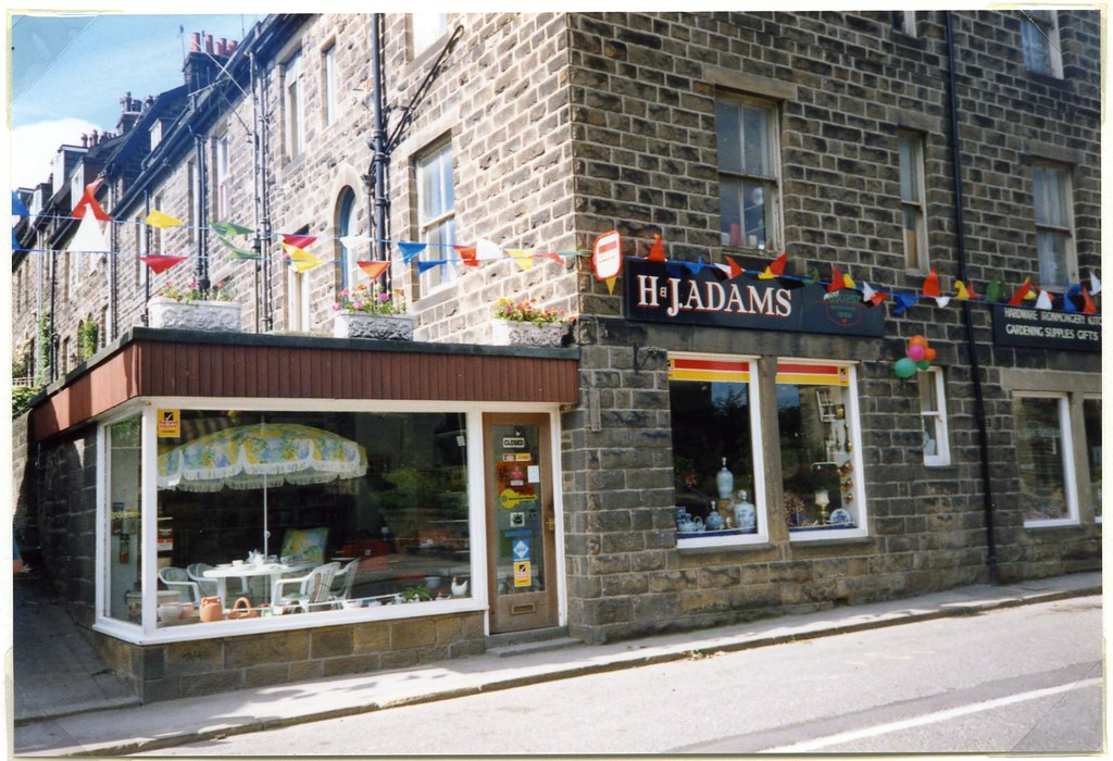 141 Main St 1991(Addingham, West Yorkshire) Don Barrett Flickr