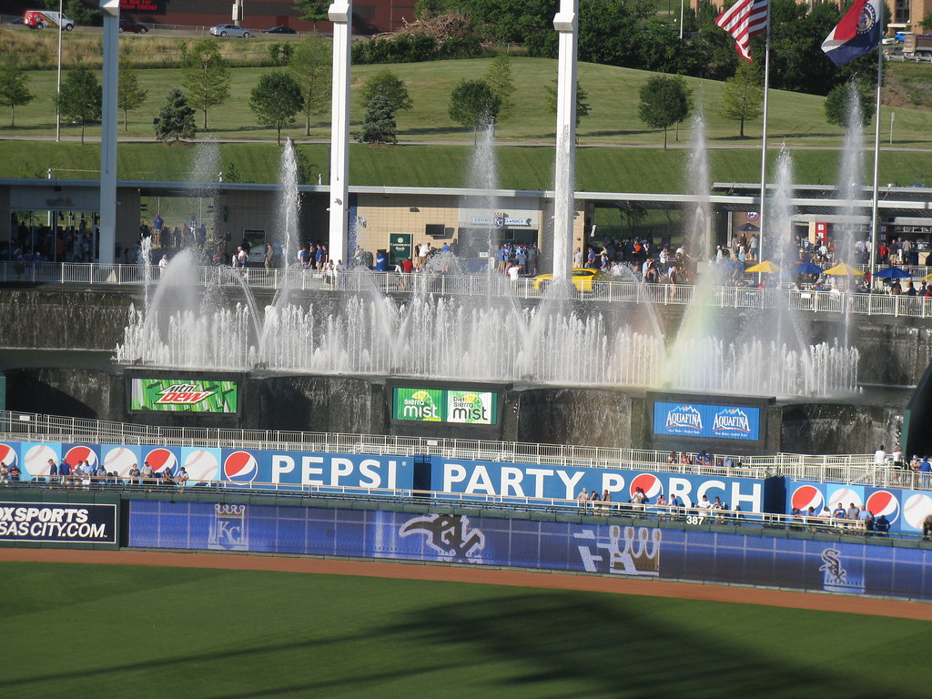 Kauffman Stadium fountain Jim Ellwanger Flickr