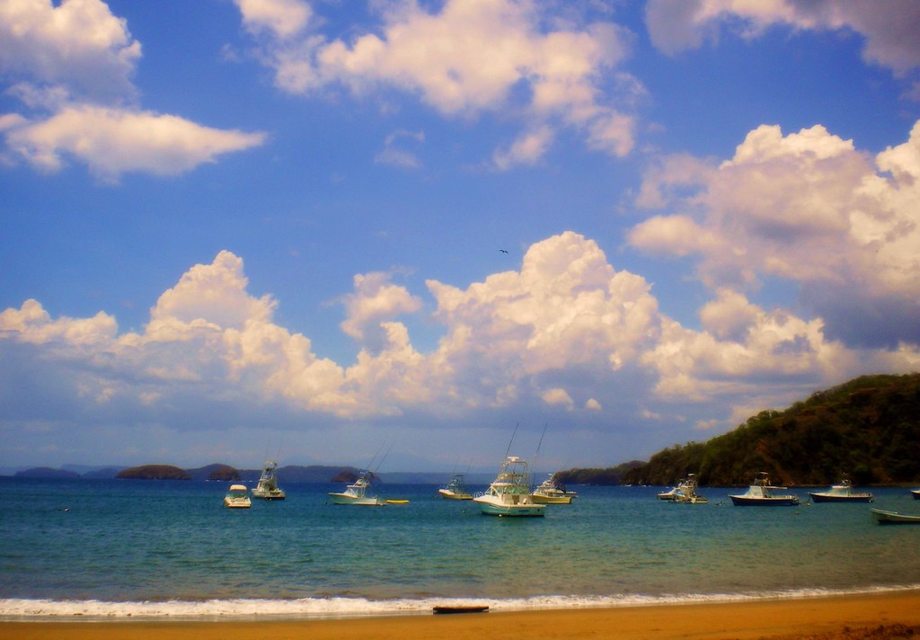 Playa Ocotal, Costa Rica Playa Ocotal is a small village t… Flickr