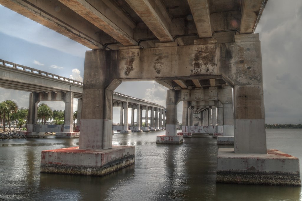 Merritt Island Causeway HDR underneath the Merritt Island … Flickr