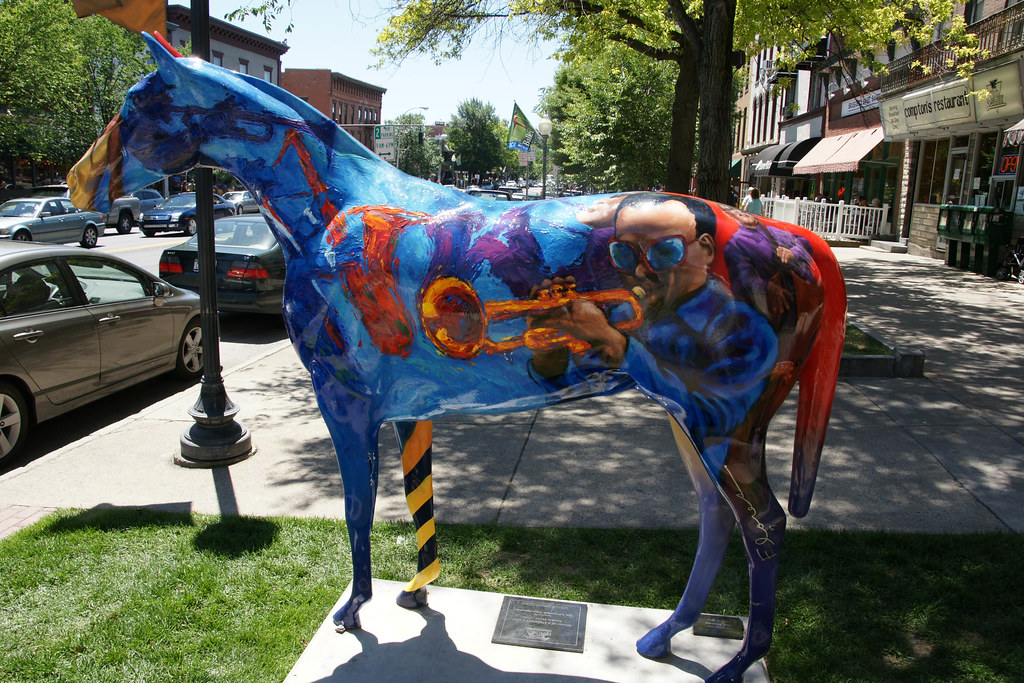 Horse on Main Saratoga Springs Main Street Statue of a h… Flickr