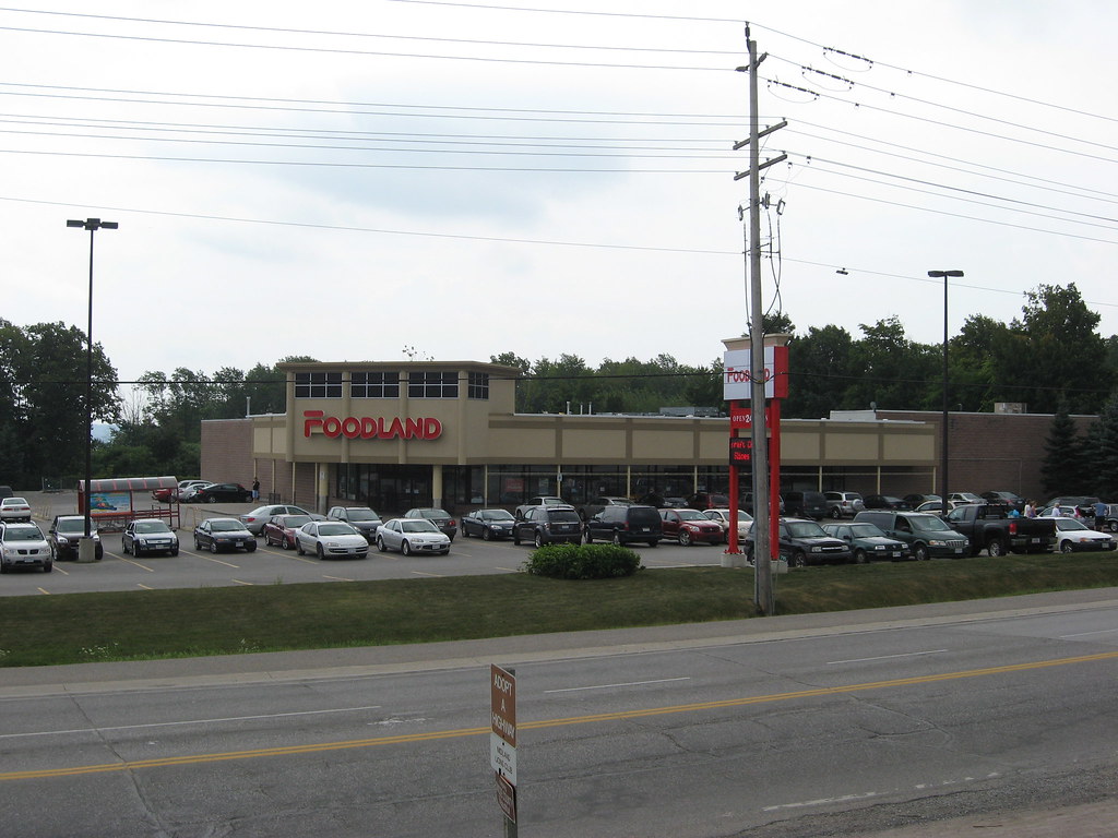Foodland Foodland, Midland, Ontario frank_head Flickr