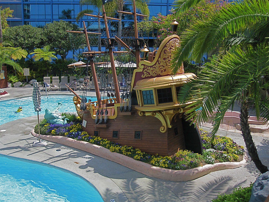 Never Land Swimming Pool Disneyland Hotel Anaheim Californ… Flickr
