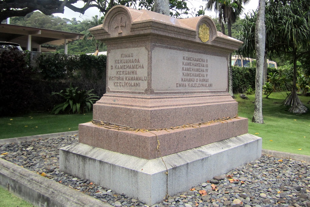 O'ahu Honolulu Nu'uanu Valley Royal Mausoleum of Hawaii