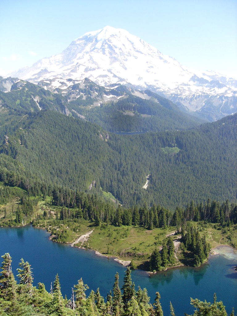 Eunice lake on our way up to the peak SheanaE Flickr