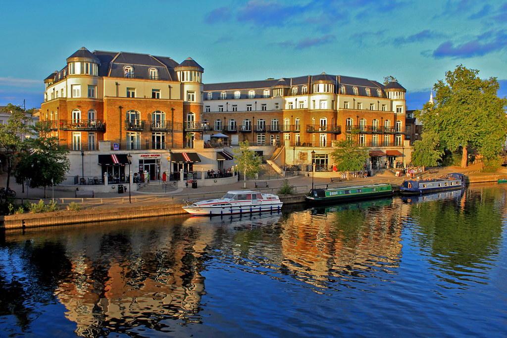Staines-- Middlesex, UK | Joel Formales | Flickr