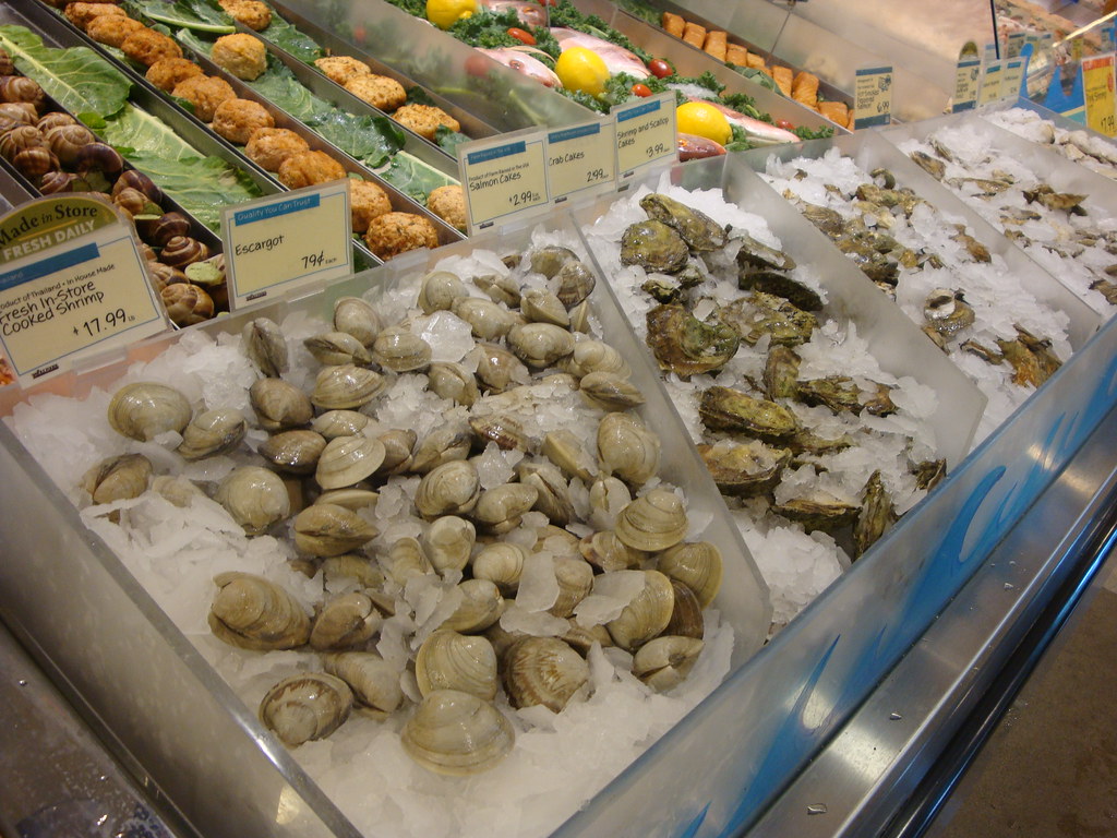 DSC06916 necks & oysters Whole Foods Cranston RI Robert Rheault
