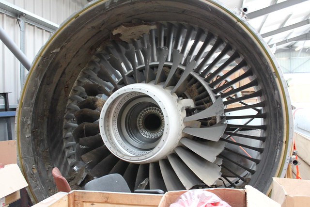 Destroyed Rolls Royce Trent 800 Engine - a photo on Flickriver