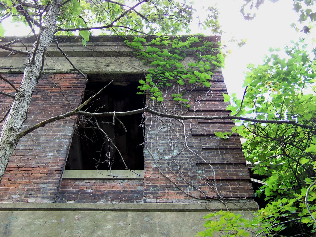 Maybrook Yard Office 2 Our travels took us to the ruins of… Flickr