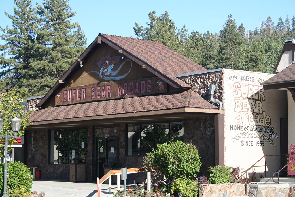 Big Bear Lake Super Bear Arcade "Home of 25cent Skeebal… Flickr