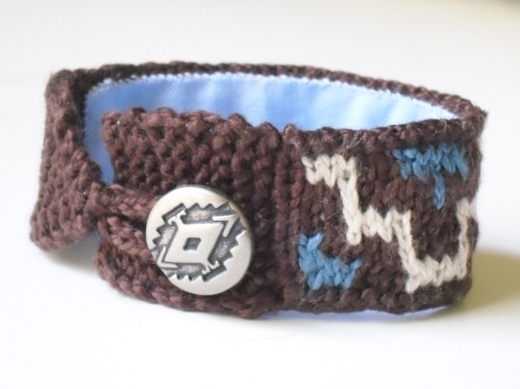 Cuff 01 yarn Elmore Pisgah Article 960 Halcyon Yarn 3/2 P… Flickr