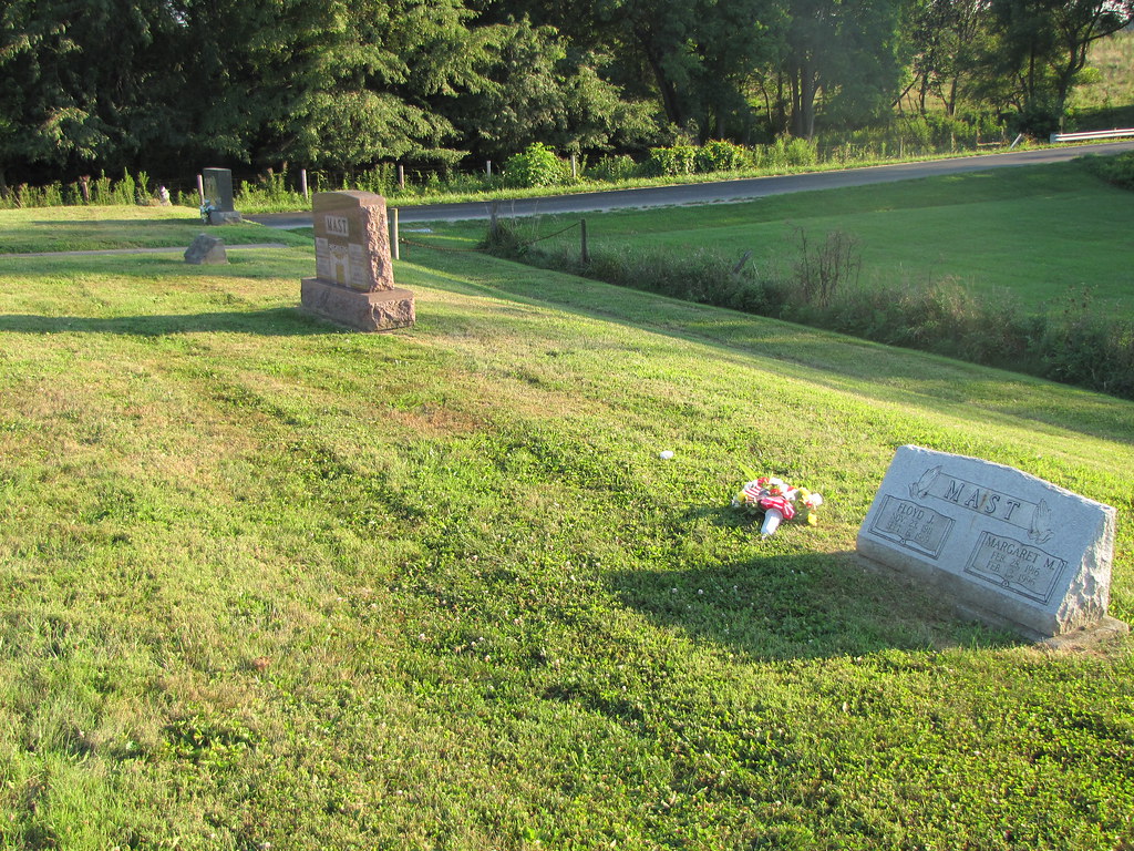 IMG_3231 Tschopp Cemetery in Pleasantville, Ohio. Photo ta… Flickr