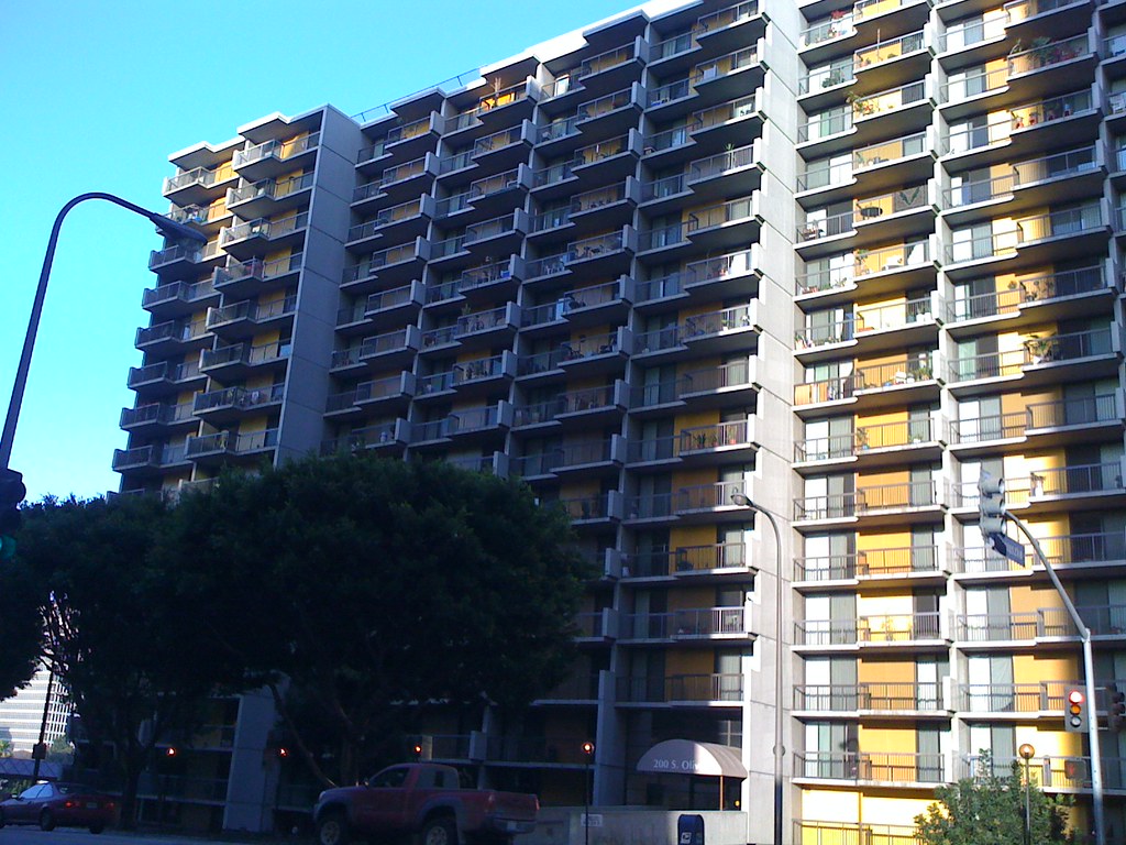 Angelus Plaza (senior housing) Architect Dan Dworsky digi… Flickr