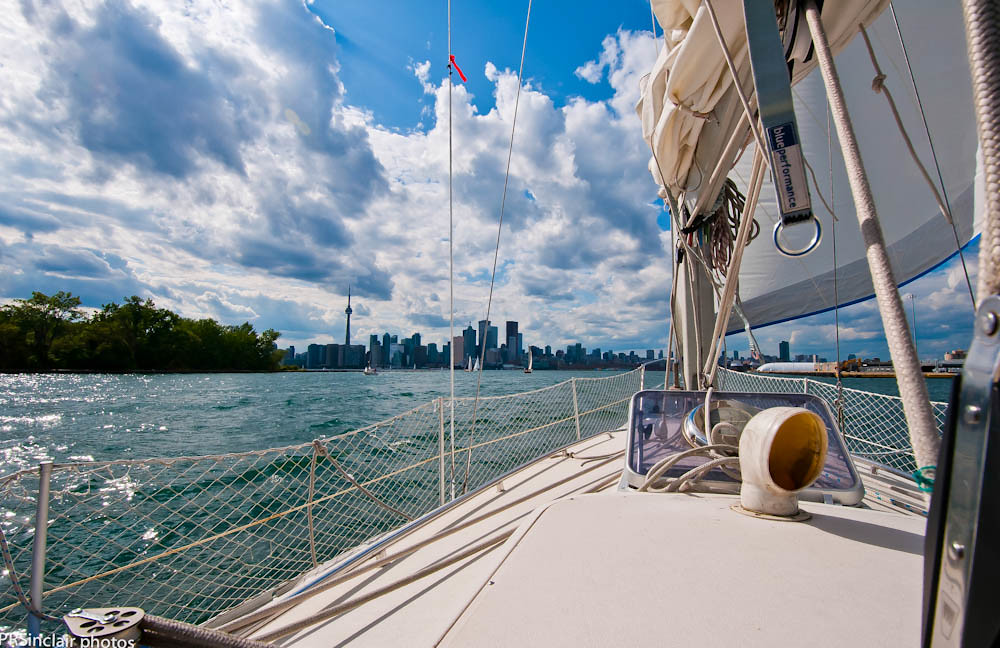 Sailing into Toronto It was fun to approach Toronto from L… Flickr