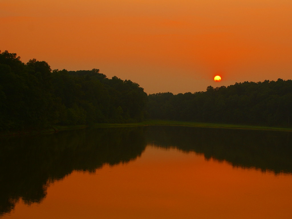 Germantown Lake Catlett, VA A very hot & humid evening in … Flickr