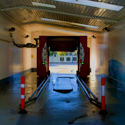 Wembley car wash Mike Flickr