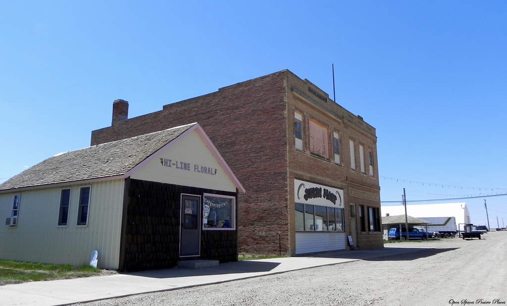 HiLine Floral and Joplin Mart, Joplin, MT The building on… Flickr