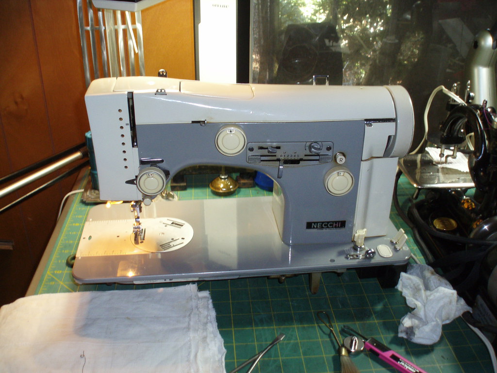 Necchi Julia, 1964 Got this 1964 Necchi Supernova Julia in… Flickr