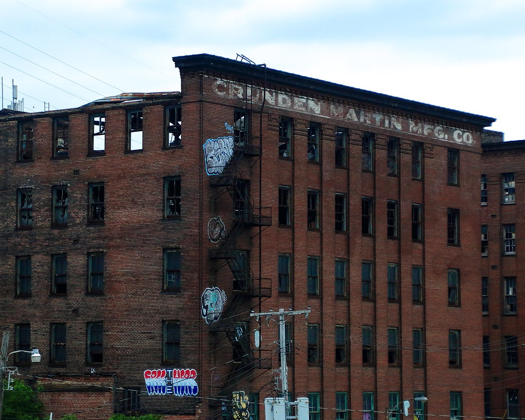 Abandoned Old Building View from I44, St Louis, Missour… Flickr