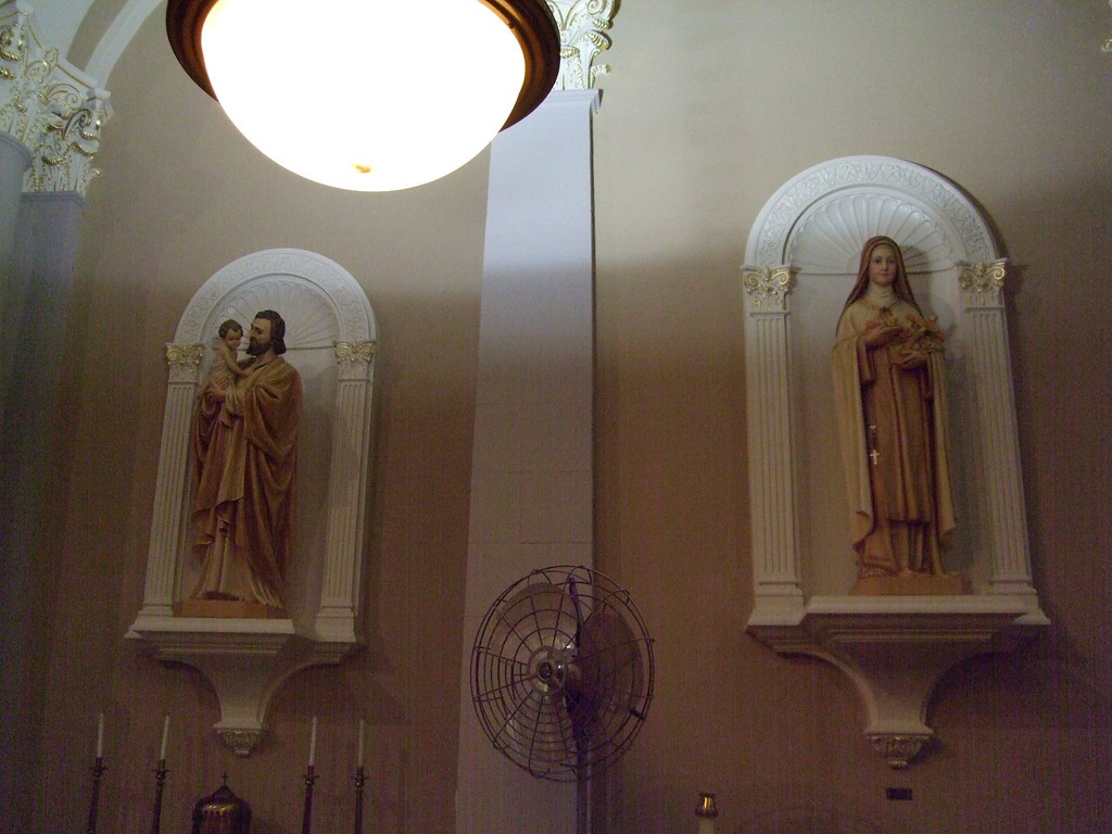 St. Mary Catholic Church, Beaverville, IL catholicsanctuaries Flickr
