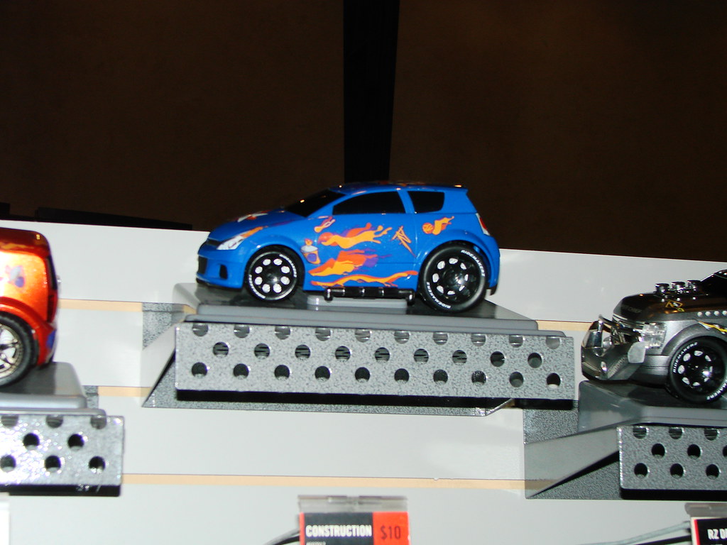 Build a Car at Ridemakerz You can build a car with your ch… Flickr