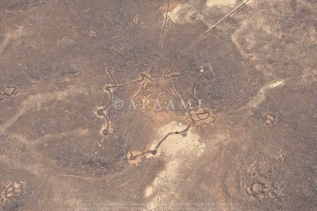 Ghusein Kite 11 APAAME_20101006_DLK0241.dng Aerial Photographic