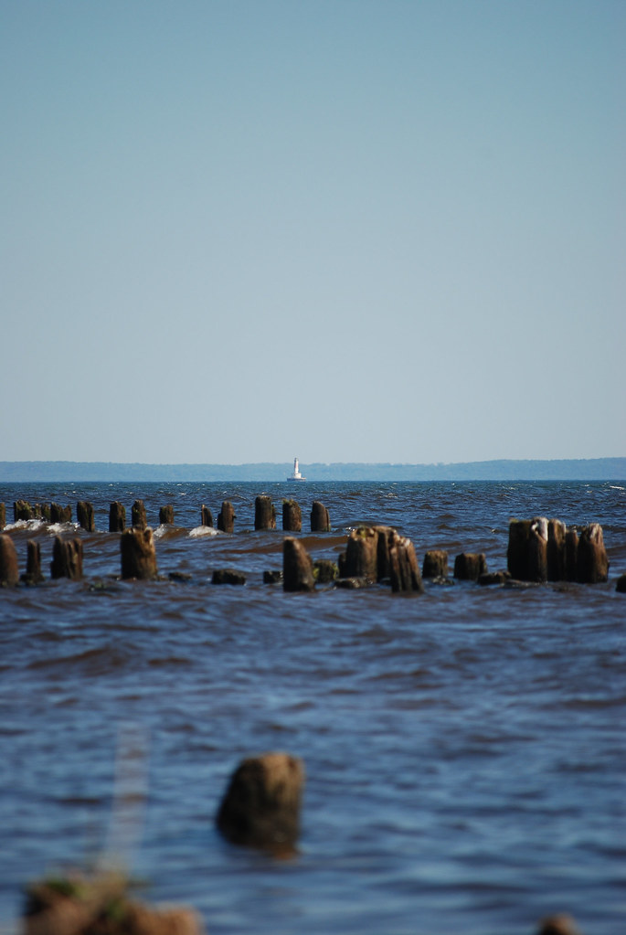 Peshtigo Harbor0782.jpg Tom Faller Flickr