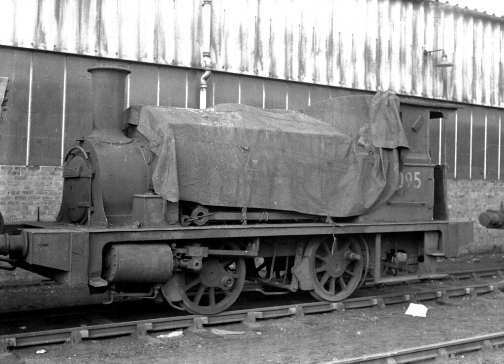 Bathgate 64F. 68095 in store at Bathgate 29th March 1964. … Flickr