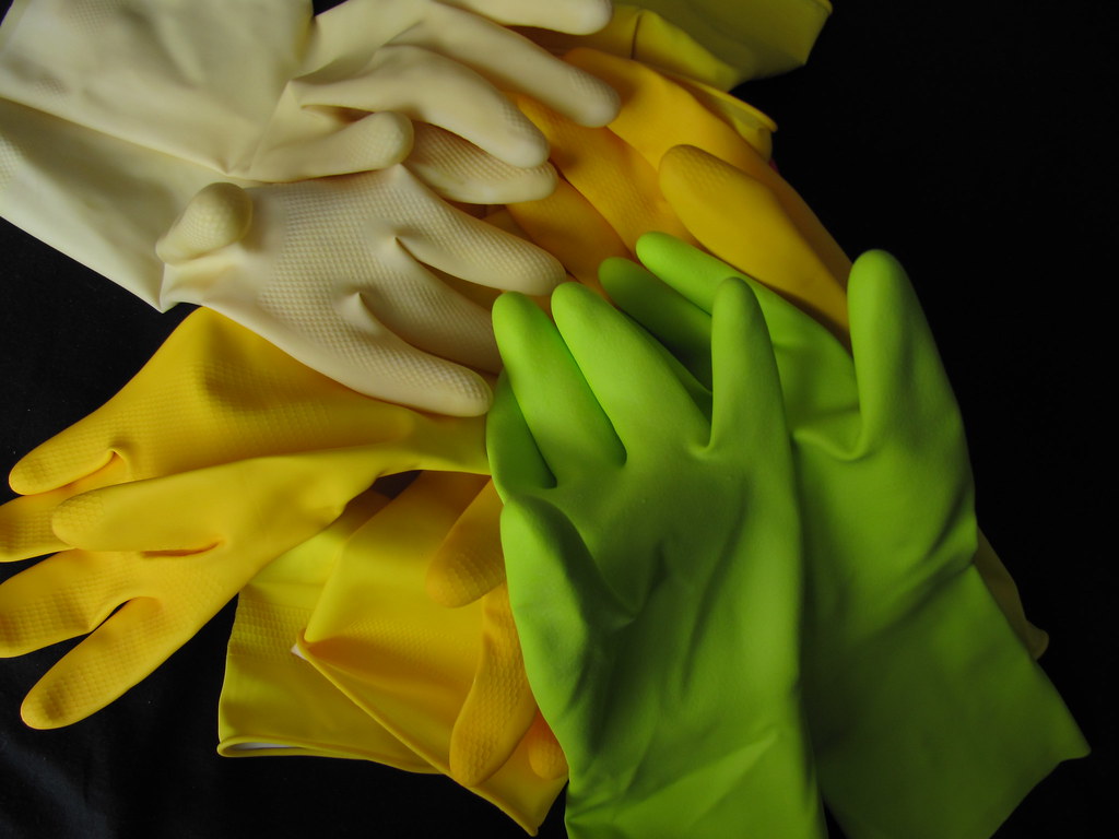 IMG_1689 rubber glove latex fetish marigold cleaning rubberglover1