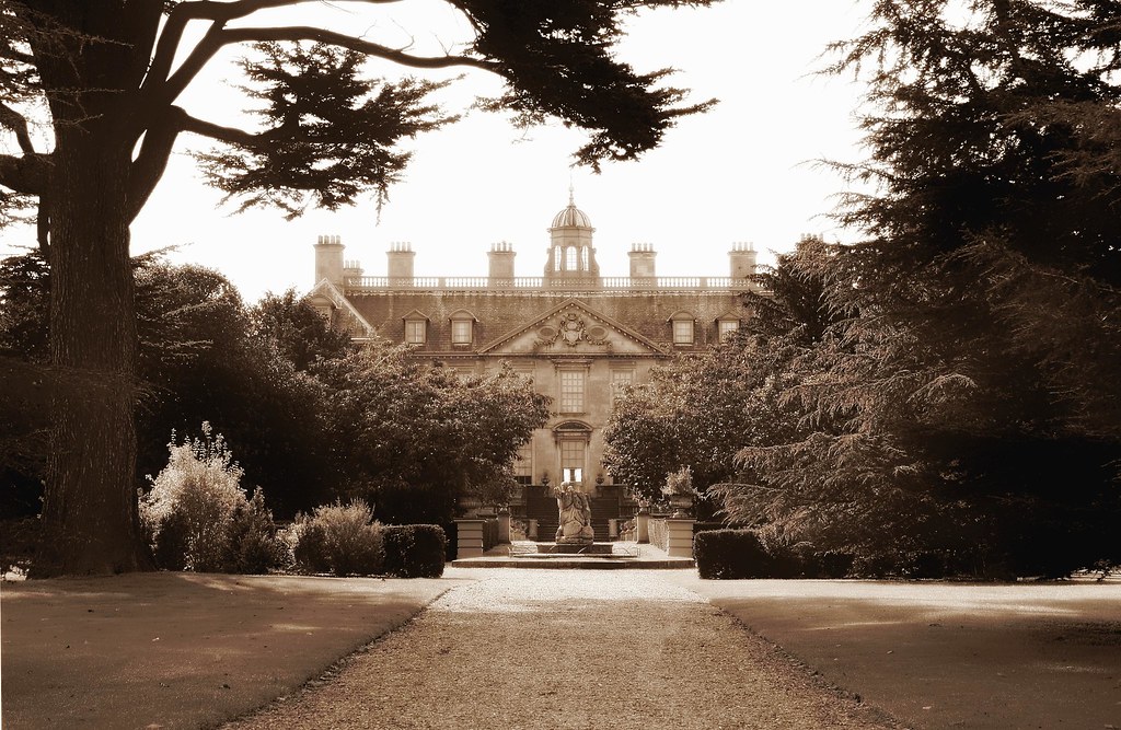 Belton House Moondial & House Rear Gardens Shot taken dire… Flickr