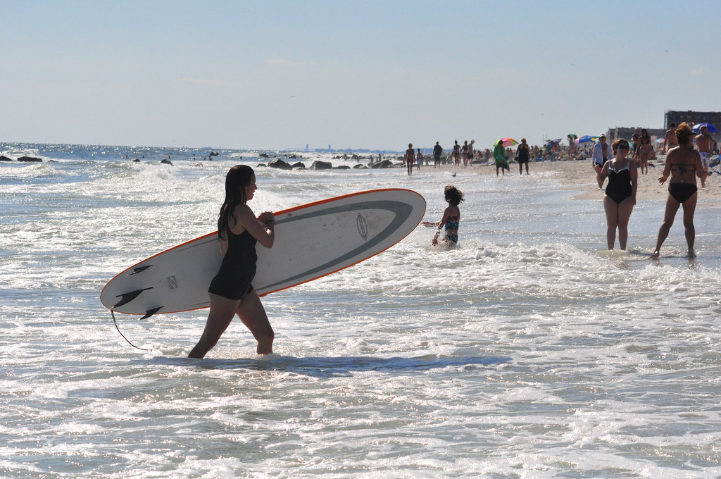 surfer surfing surf Long Beach New York Long Beach Surfing… Flickr