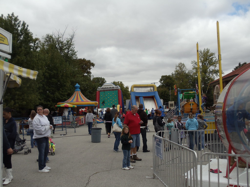 Turning Leaves Festival 2010 Thorntown, IN S.S.Poseidon Flickr